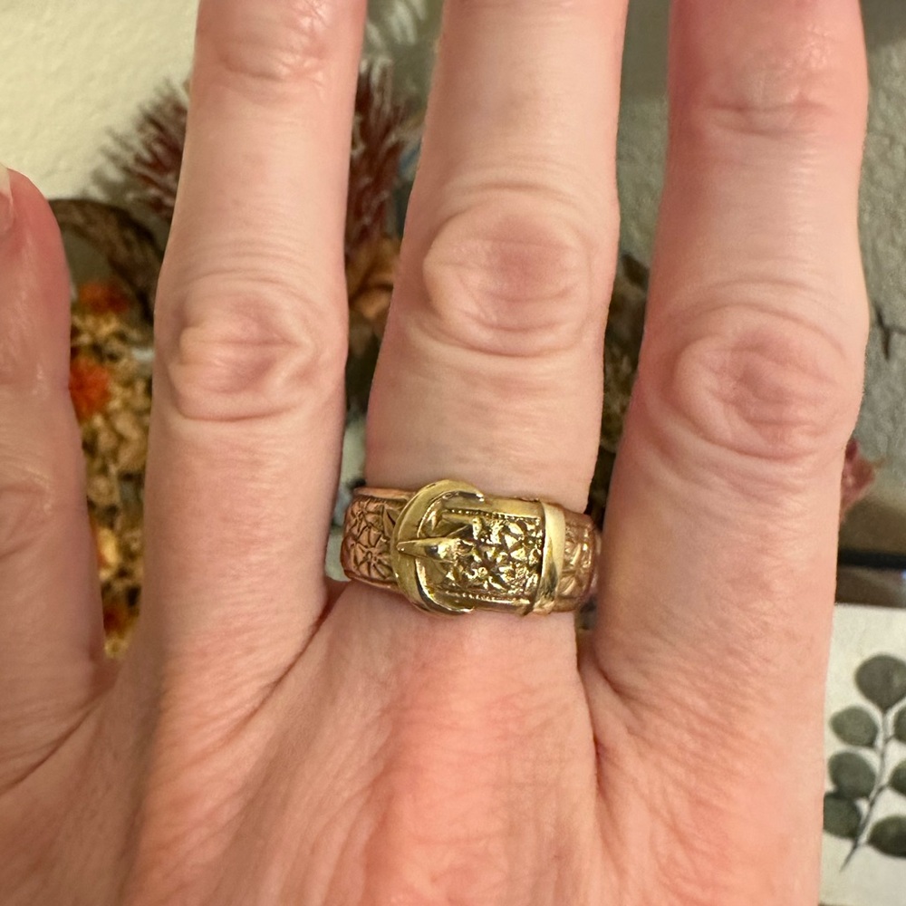 Antique 9K Gold Heavy 9g Blossom Buckle Ring Size 8.5 - Picture 2 of 10